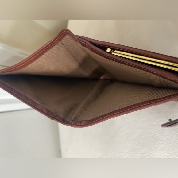 Coach Sheridan Vintage pebbled leather kiss lock Wallet. - Picture 10 of 13